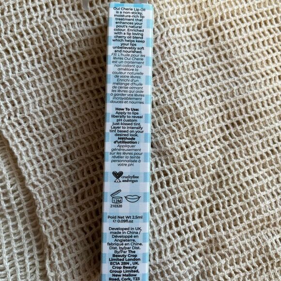 NEW Beauty Box Make-up Set Elaina Badro Duo Brush Set, Floss Eyeshadow, Lip Oil - Picture 2 of 4